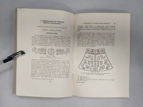 A TERMINOLOGY OF CHINESE BRONZE DECORATION(Continued)，By Eleanor v. Erdberg Consten，《中国青铜器纹饰术语》(续) 康斯顿著 大开本 26.1*18.7CM