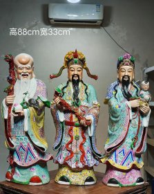 美品·款识“曾龙昇制”精工细作满工粉彩雕塑造像“福禄寿”纹站像一套。