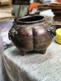 水月居款铜炉