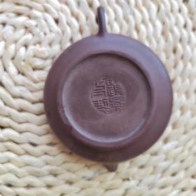 顾景舟手制紫砂壶(三十年前在南京地摊所淘。壶盖内沿有小磕)