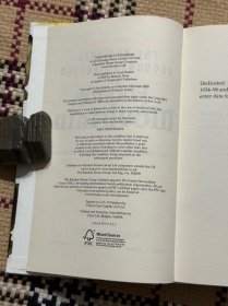 【英文】 The Regional Accounts Director of Firetop Mountain（精装插画本） 品相自鉴