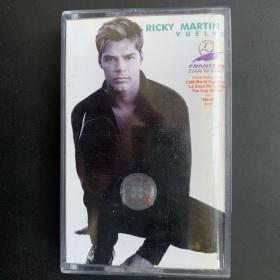 原版磁带《 RICKY MARTIN   VUELVE(回来)》专辑 EMI-MEDLEY出品  封面+歌词95品 卡带95品 发行编号：无 发行时间：1998年