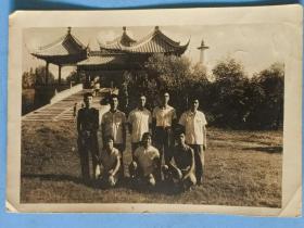 1967年扬州瘦西湖五亭桥白塔合影老照片