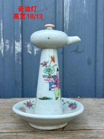 旧藏 手绘婴戏图 瓷油灯 保存完好，做工精致，绘画精美，可用可摆