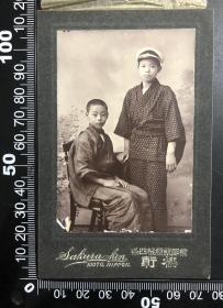 日本照片儿童合影照