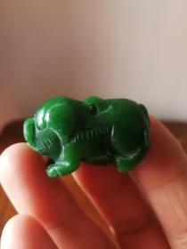 翡翠小猪招财猪