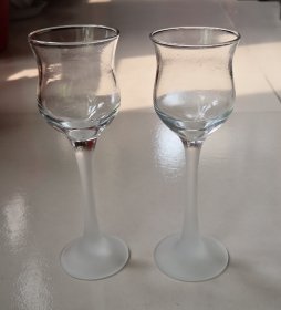 高脚葡萄玻璃酒杯2只
