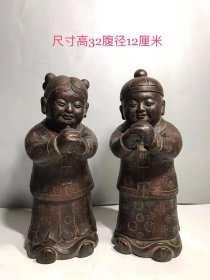 紫砂金童玉女“恭喜发财”吉祥摆件，造型精致可爱，包浆浓厚，皮壳老化，品相一流