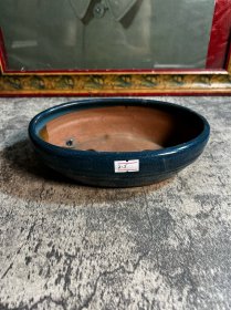 宜兴椭圆形挂釉腰线花盆一只