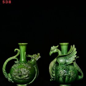 定窑龙凤瓶 17×29厘米。