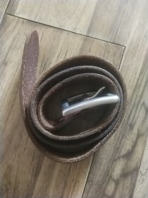 厚实牛皮带