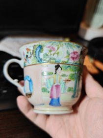 欧洲回流 清乾隆广彩咖啡杯 西厢记人物图案