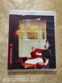 【近全新盒装蓝光光碟】：ALI:FEAR EATS THE SOUL 阿里：恐惧吞噬灵魂。。（1974年电影）蓝光高清CC收藏版。