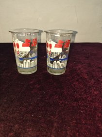 上海牌玻璃杯（红灯笼+外滩）2个；梅花、和平鸽玻璃盖2个（成套少见）