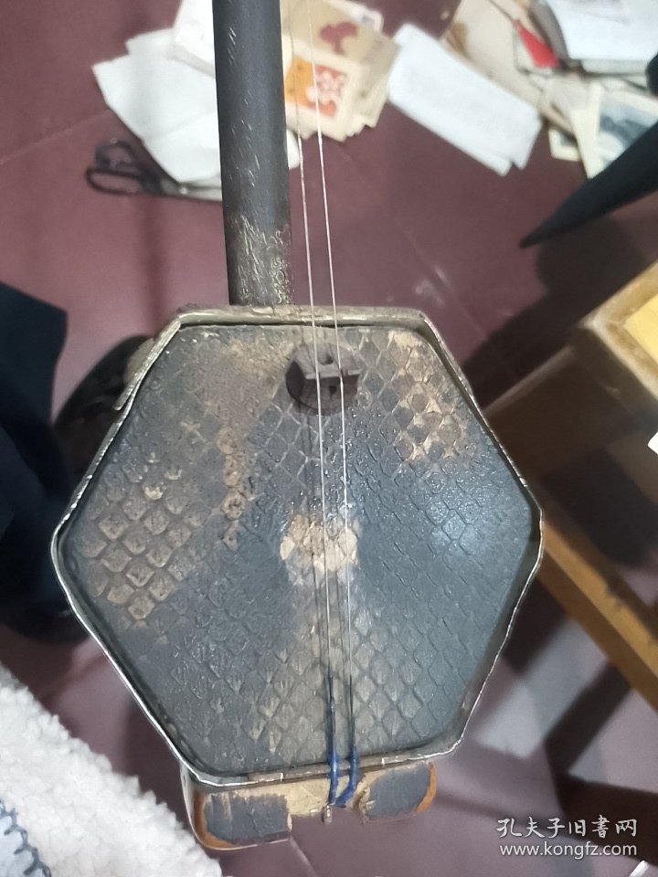 早期苏州民族乐器厂出品的二胡