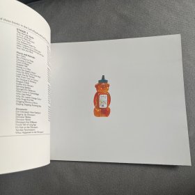 Honey in a Hive (Let's Read and Find Out) 自然科学启蒙2：蜂房里的蜜蜂
