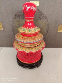 5斤坛子镂空酒瓶送底座
