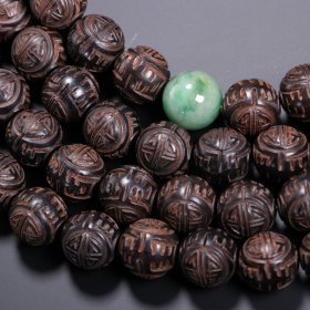 清代 沉香雕团寿纹108佛珠