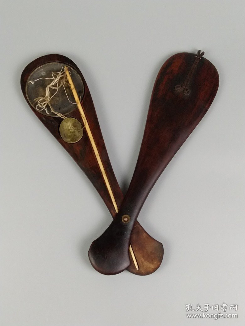 清代楠木【戥子称】牙杆，用来称金、银、药品等分量小的东西。完整无缺，实拍如图！