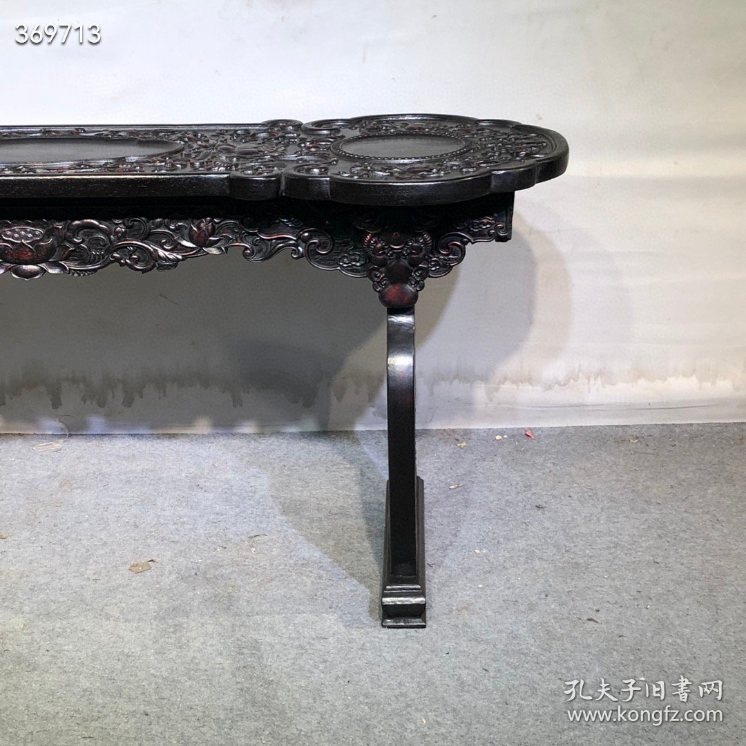 珍藏小叶紫檀高浮雕荷花条案