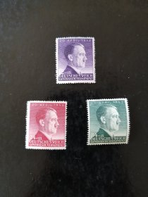 德占波兰1943年人物邮票一套第四组 品相如图，原胶新票mnh，此套票是我精挑细选留下的，品相非常好，稀少热门品种，喜欢的不要错过。保真，包挂号，非假不退