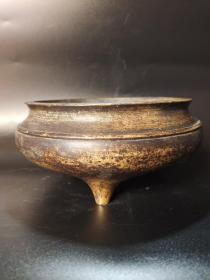 古董  古玩收藏  铜器   铜香炉  传世铜炉 回流铜香炉   纯铜香炉   长16厘米，宽16厘米，高8厘米，重量3.6斤