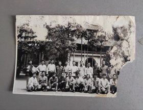 老照片——省民干全体同志留影于昆明西山1957.9.1