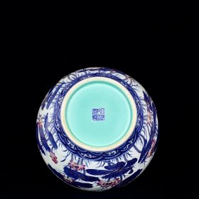 清乾隆珐琅彩青花描金荷花纹贯耳瓶38/26厘米