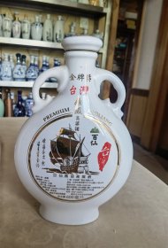 台湾百香顶级高粱白酒闲置酒瓶