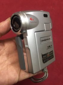 DIGIMIO数码摄录机，功能完好，电源盒装两节五号电池，品佳，200包邮。