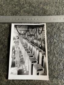 河南省郑州电器控制设备厂 1987年新华社照片