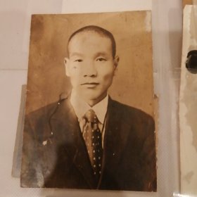 不知君姓甚？