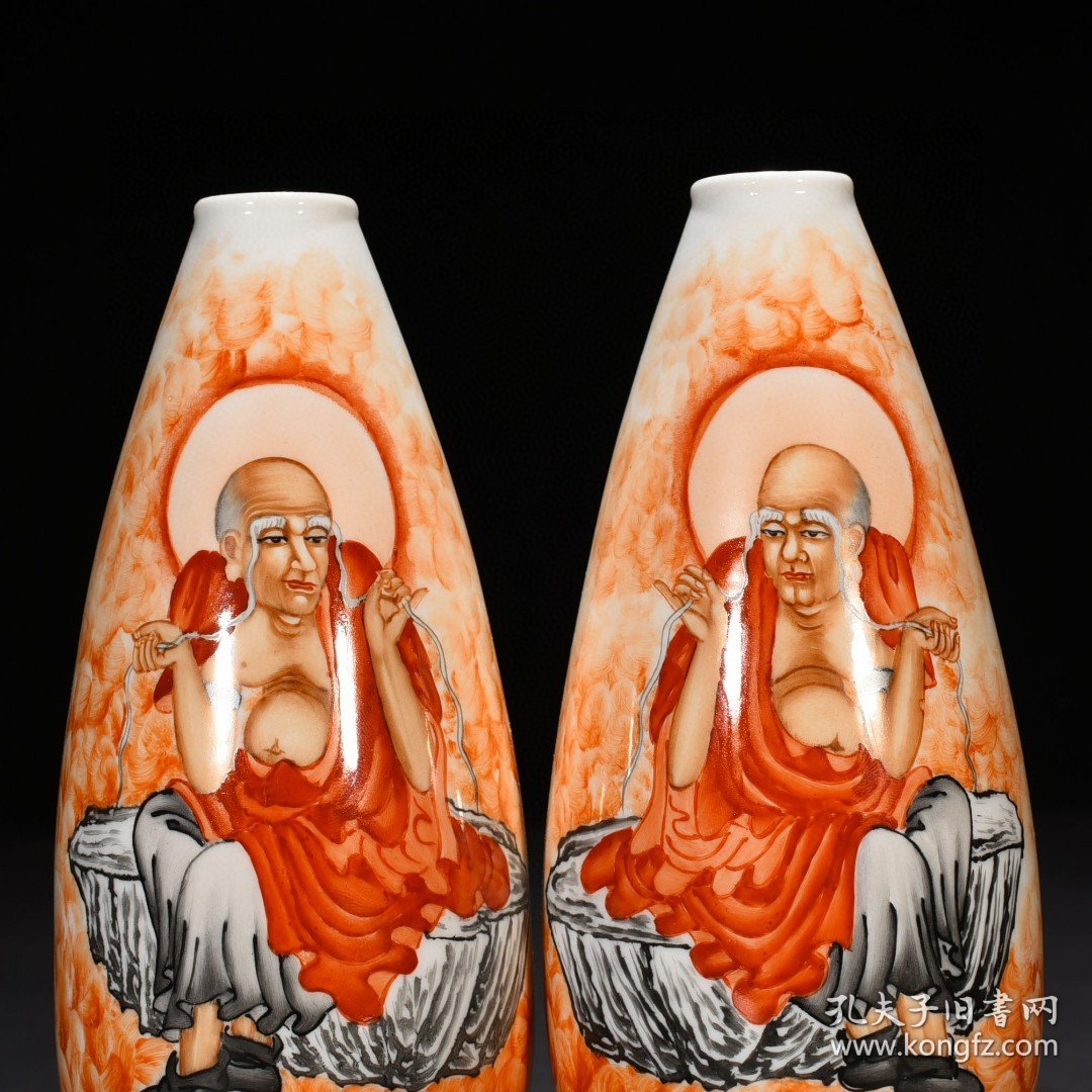 瓷器 民国竹溪道人王步矾红长眉罗汉玉米瓶 21*8厘米