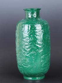 清绿釉龙纹赏瓶