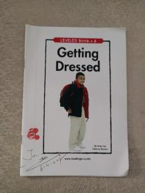 LEVELED  BOOK  •  A   (Getting dressed)