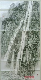 保真书画 赵溅球137X68cm 赵溅球，1955年生，湖南益阳人，毕业于湖南师范大学美术学院。曾任益阳市第二届政协常委。益阳市赫山区文化馆馆长。2000年调湖南工艺美院任教授，2005调浙江师范大学美术学院任教。曾先后师承于曾景祥、钟以勤、杜滋龄先生。