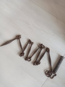 老锻打，九节鞭。完整。能用。钢鞭，