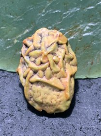 精美阿拉善筋脉石原石珠子一颗，