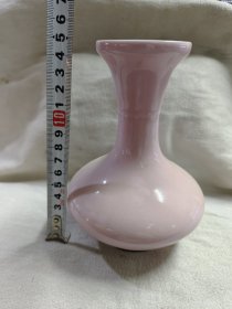 粉釉瓷瓶