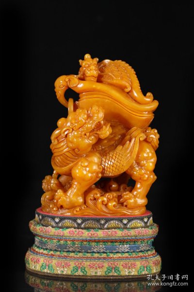 旧藏寿山石田黄石麒麟摆件重量672克