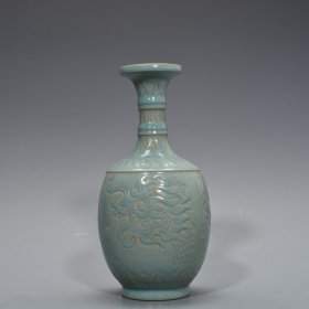 宋清凉寺御制款汝窑天青釉刻龙纹盘口瓶 28*15厘米 900