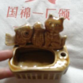 老瓷猫鱼烟灰缸（库存）