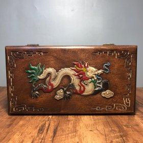 珍藏花梨木镶嵌骨片祥龙图案百宝盒