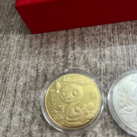 蛇年大吉 已巳年 纪念币 纪念章 2，一套2枚，品佳