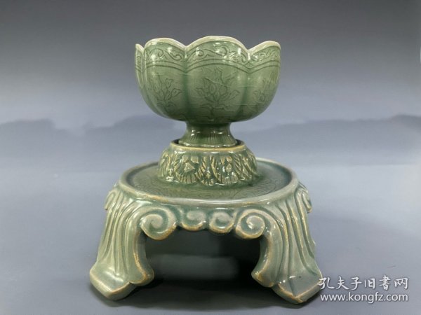 宋高丽青瓷茶盏高13厘米杯高6厘米直径8.2厘米