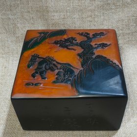 Y珍藏乌鸦皮10×10×5，雕刻精美，入刀深邃，石质坚硬 油润，手感圆滑，尺寸细节如图，乌鸦皮重约1591g，