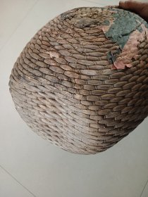 手工藤编老勾斗 米斗 身子一处残洞老补图六图九。高37，外直径24内口径18