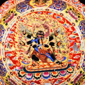 清乾隆红地珐琅彩折沿盘 高4.5厘米 宽22厘米