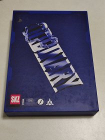 StrayKids专辑ODDINARY首发版梅尼耶 (CD光盘+贴纸+海报+卡片) 韩版原版 蓝色版 (光盘已试听,可以正常播放完整)