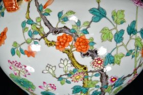 瓷器 清乾隆粉彩花卉纹虎头瓶 20*20厘米